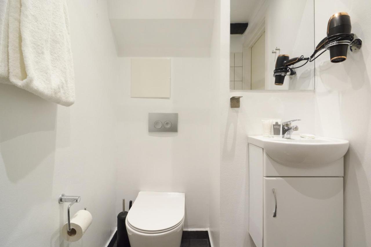 Unique 2 Bedroom Duplex W Exposed Beams In Cph Kopenhagen