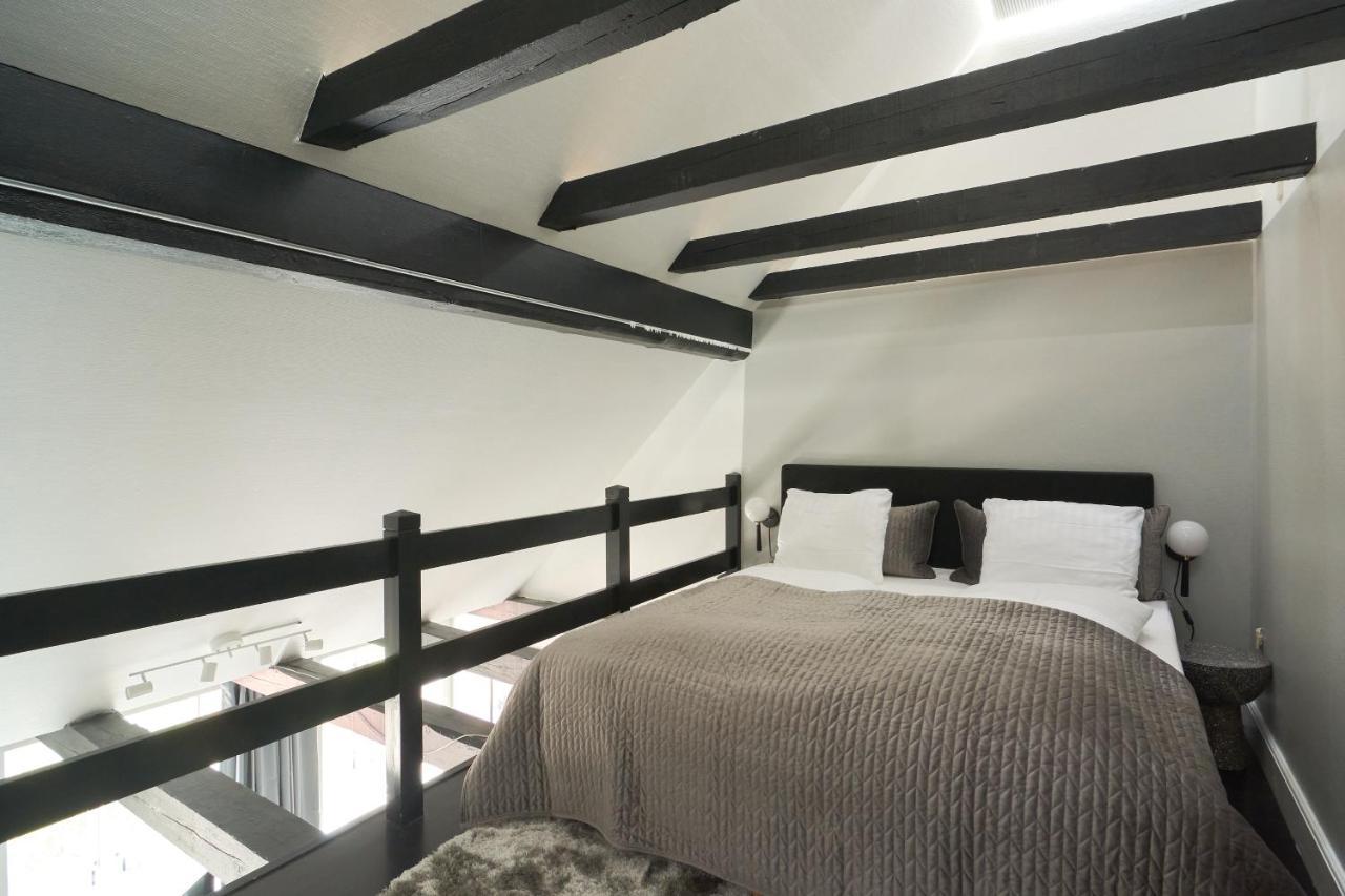 Unique 2 Bedroom Duplex W Exposed Beams In Cph Lägenhet