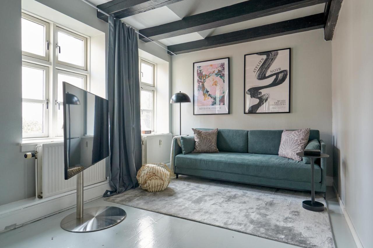 Lägenhet Unique 2 Bedroom Duplex W Exposed Beams In Cph