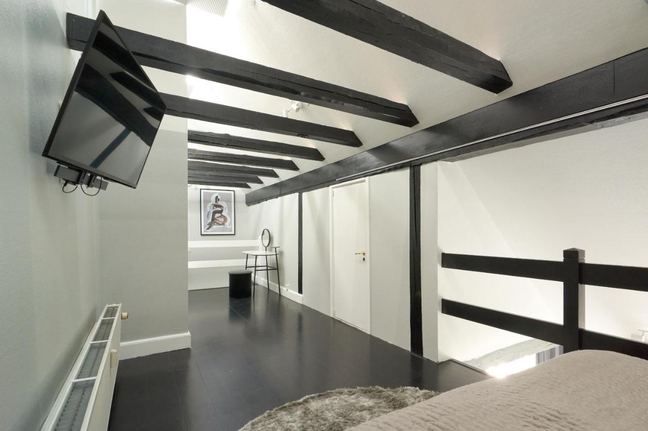Unique 2 Bedroom Duplex W Exposed Beams In Cph * Köpenhamn